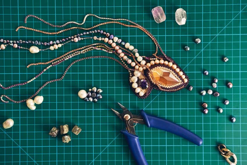 How to Make Jewelry to Sell