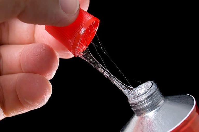 How to Remove Super Glue – The Best Ways to Dissolve Super Glue