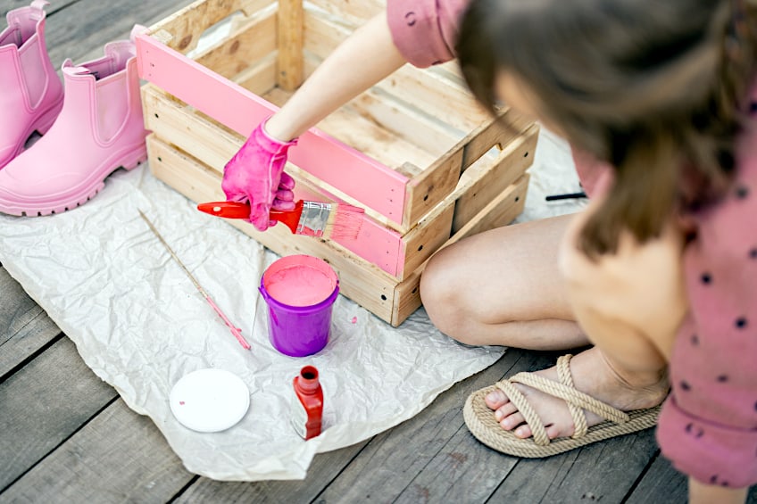 Learn How to Paint a Table With Chalk Paint